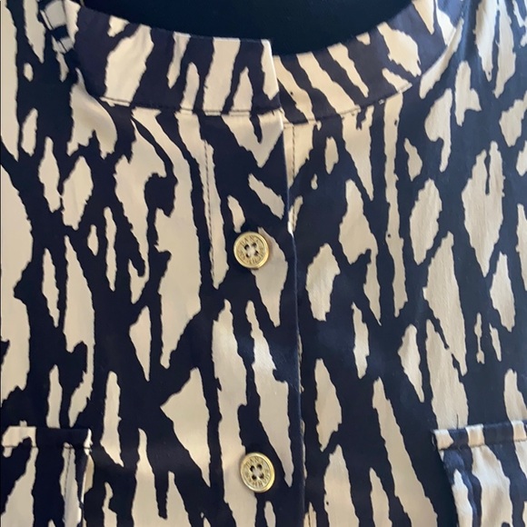 Dana Buchman Button down blazer like blouse - Picture 4 of 5